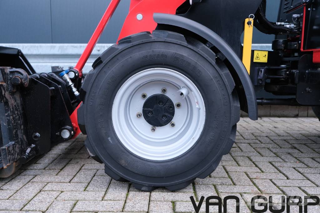 Manitou MLA3-35H Колесни товарачи