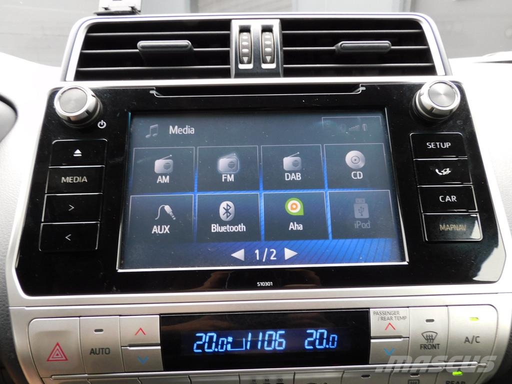 Toyota Land Cruiser 2.8 D-4D-F Challenger Window Van 1e E مركبات عابرة البلاد