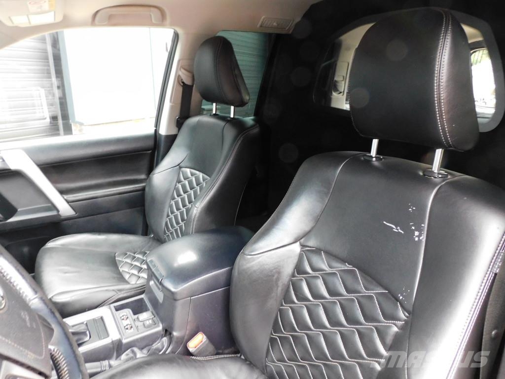 Toyota Land Cruiser 2.8 D-4D-F Challenger Window Van 1e E مركبات عابرة البلاد