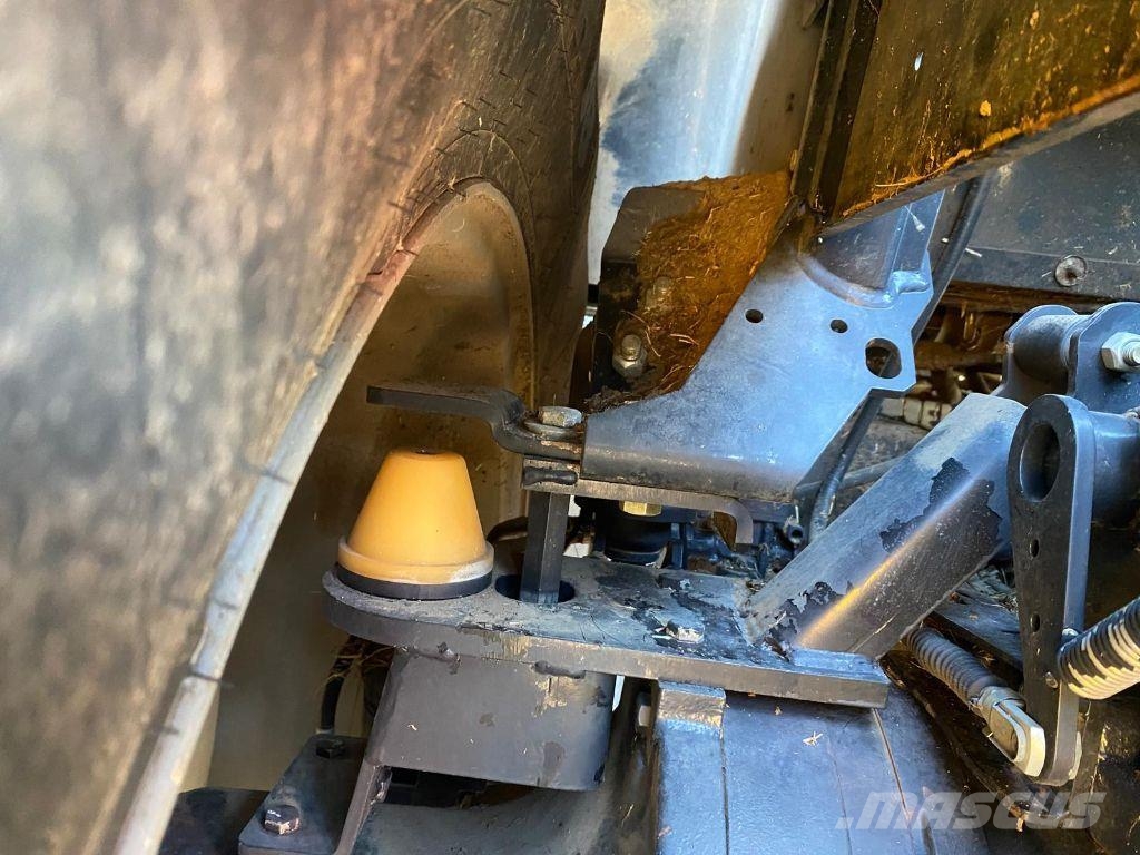 Deutz-Fahr Agrotron 6180 C-Shift Traktoriai
