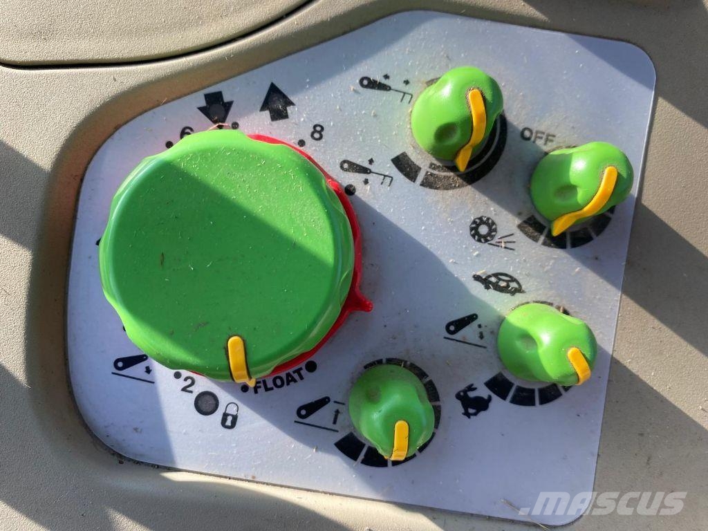 Deutz-Fahr Agrotron 6180 C-Shift Traktoriai
