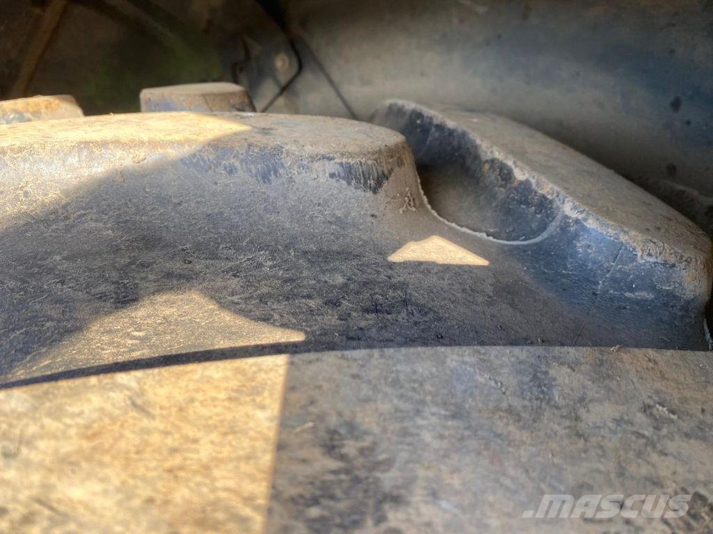 Deutz-Fahr Agrotron 6180 C-Shift Traktoriai