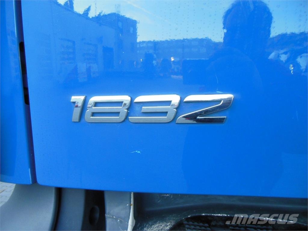 Mercedes-Benz Mercedes Benz Arocs 1832, 4x4, Hákový nosič kontej Camiões Ampliroll
