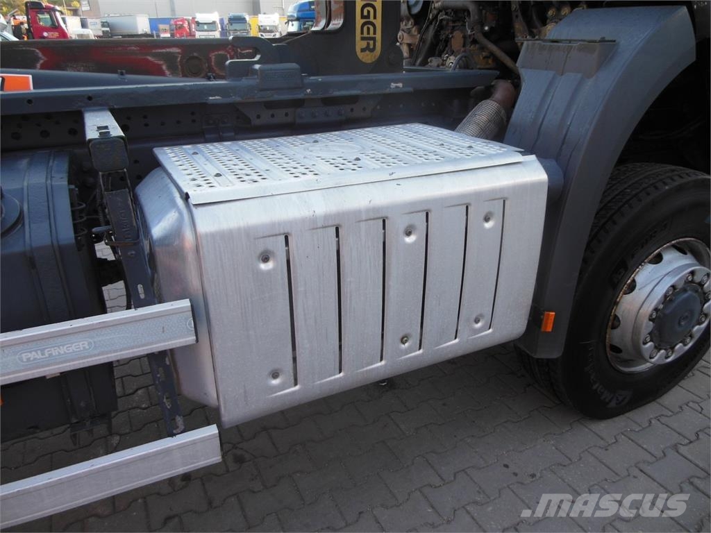 Mercedes-Benz Mercedes Benz Arocs 1832, 4x4, Hákový nosič kontej Camiões Ampliroll