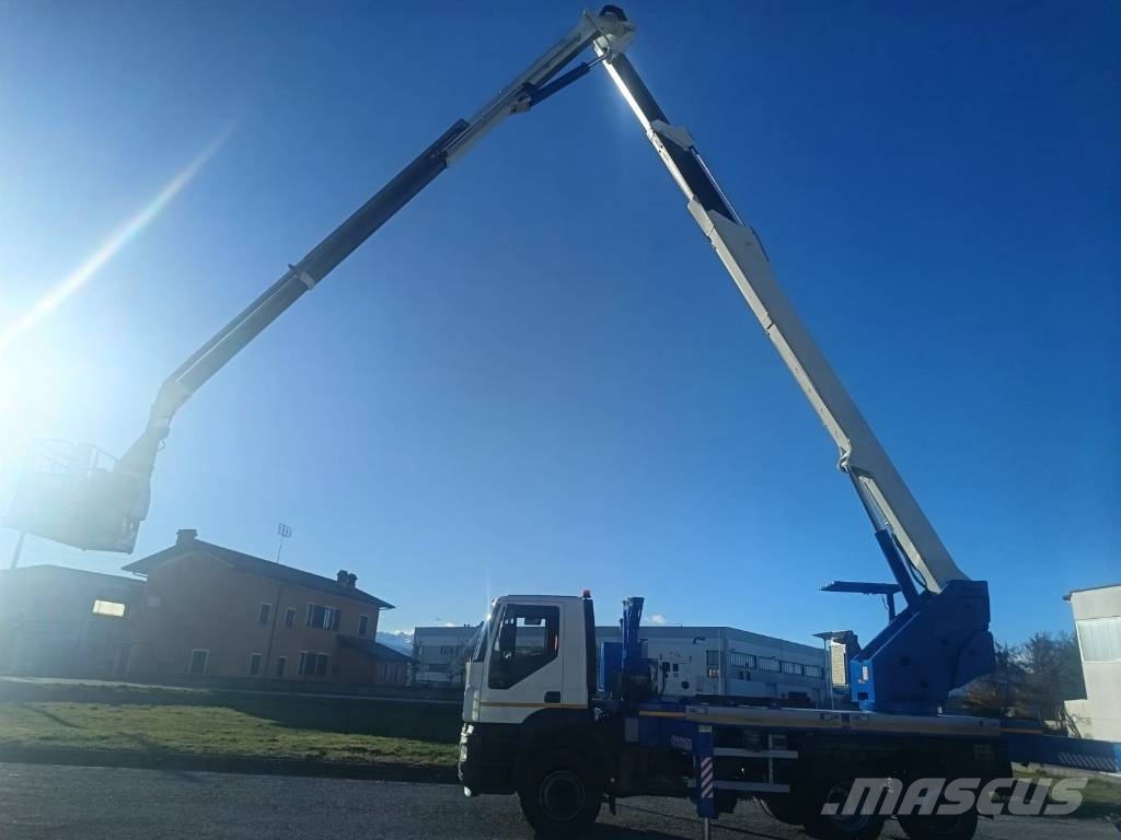 Oil & Steel Eagle 3526 Съчленени стрелови подемници