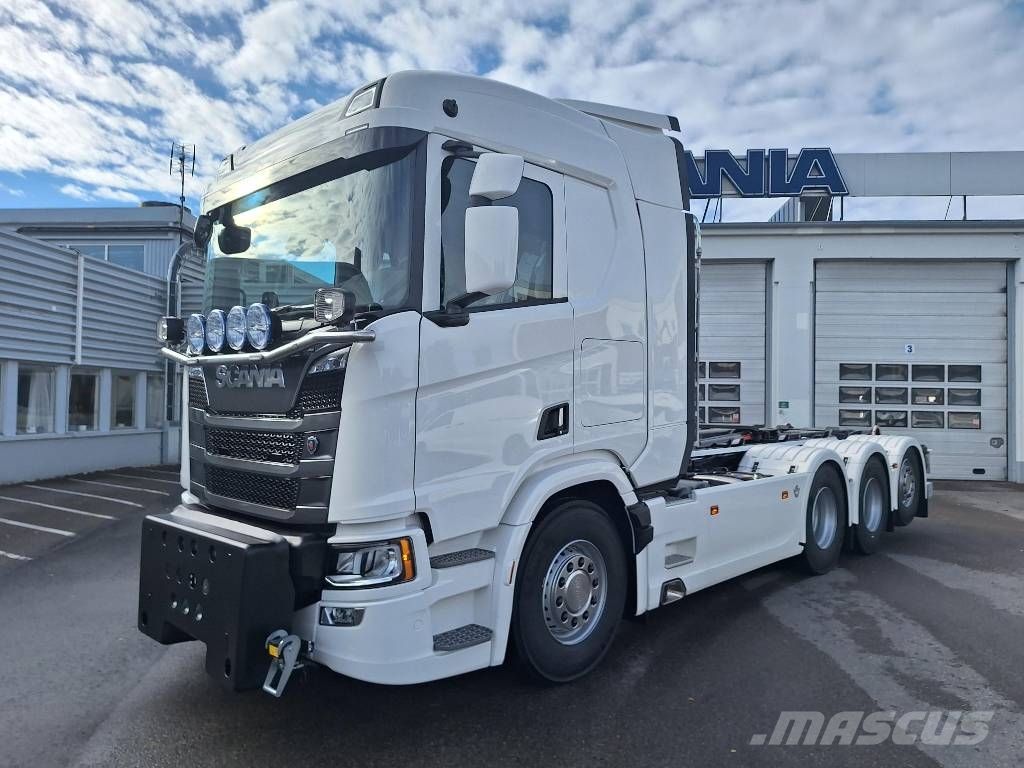 Scania R590 8X4*4 工程吊钩车
