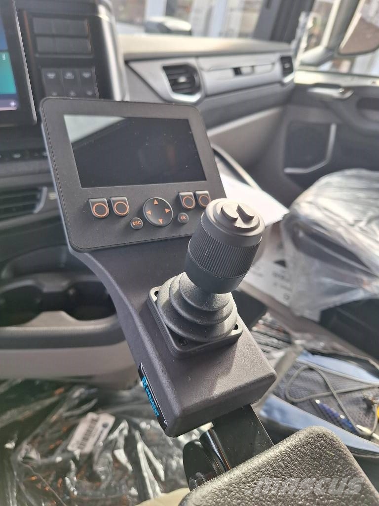 Scania R590 8X4*4 工程吊钩车