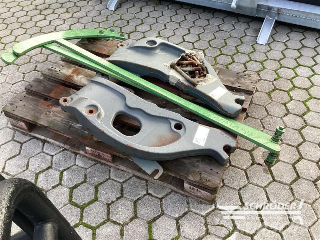 Fendt FRONTLADERANBAUTEILE 714-820 Etukuormaimet ja kaivuulaitteet