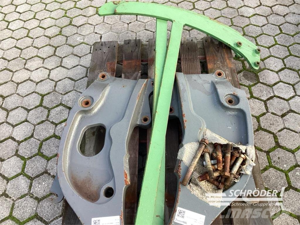 Fendt FRONTLADERANBAUTEILE 714-820 Etukuormaimet ja kaivuulaitteet