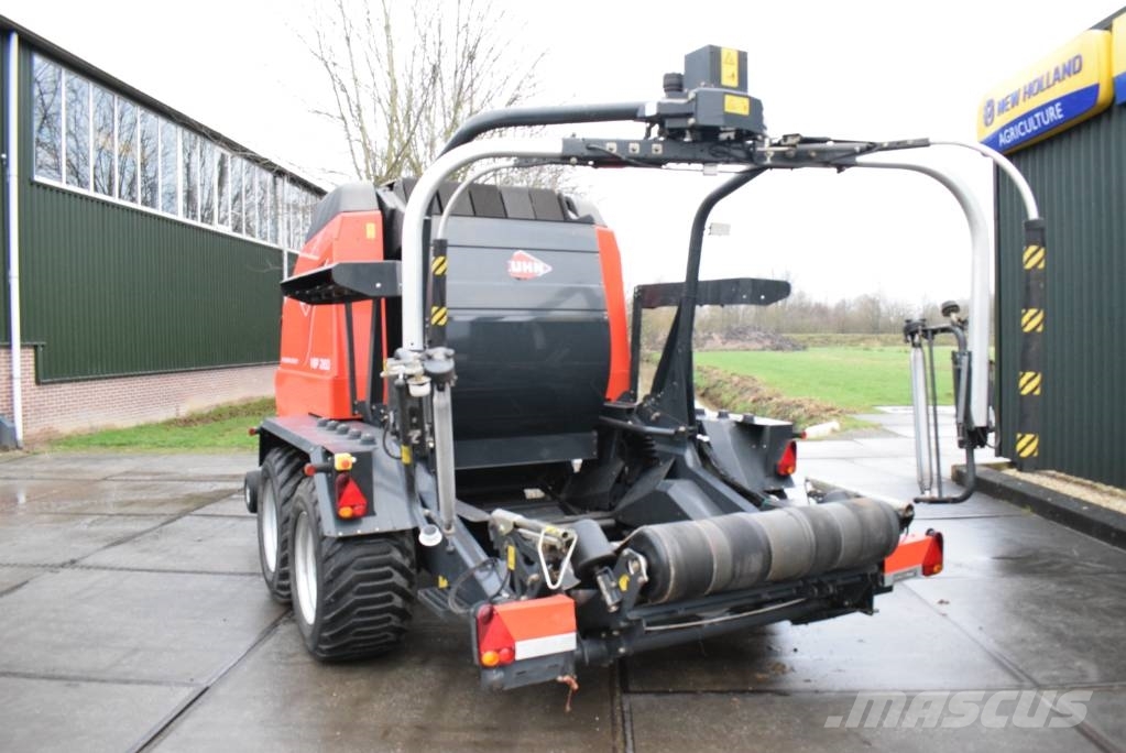Kuhn VBP 2160 Round balers