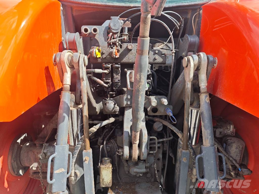 Kubota M 7-133 STANDARD Tractors