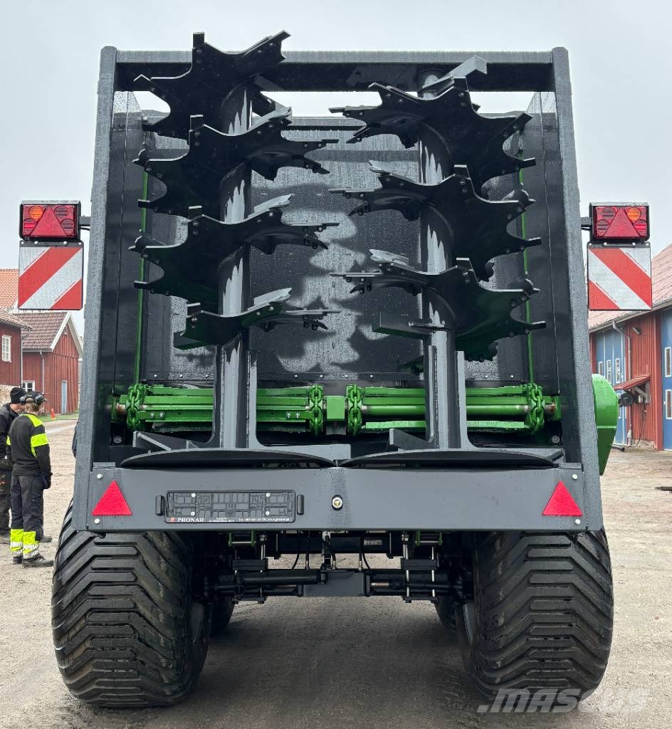 Pronar N 262/1 Fastgödselspridare 14 ton Mestverspreider