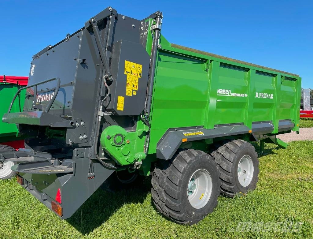 Pronar N 262/1 Fastgödselspridare 14 ton Mestverspreider