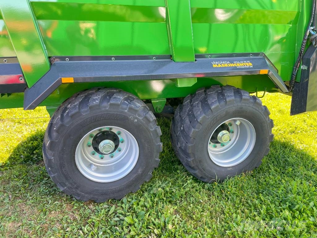 Pronar N 262/1 Fastgödselspridare 14 ton Mestverspreider