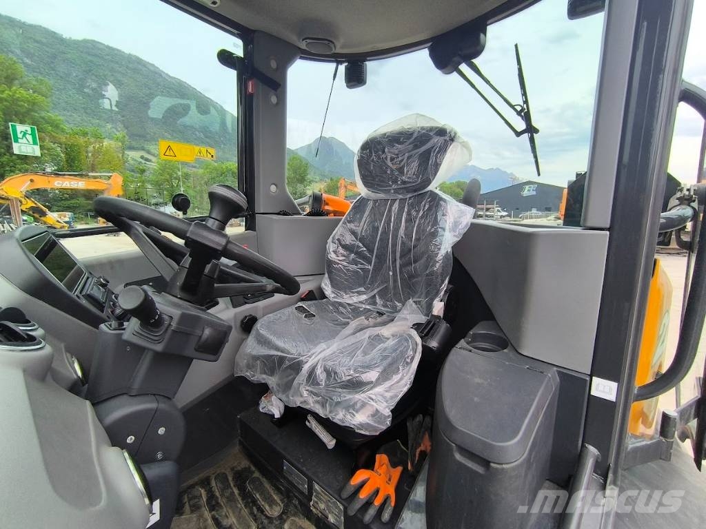 CASE 221 F Skid steer loaders