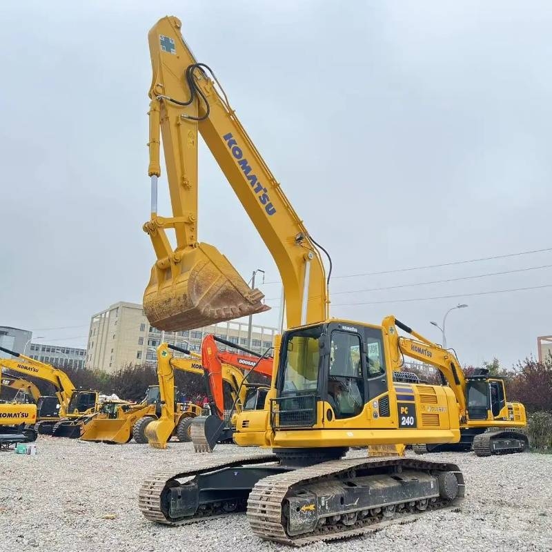 Komatsu PC 240 Верижен екскаватор
