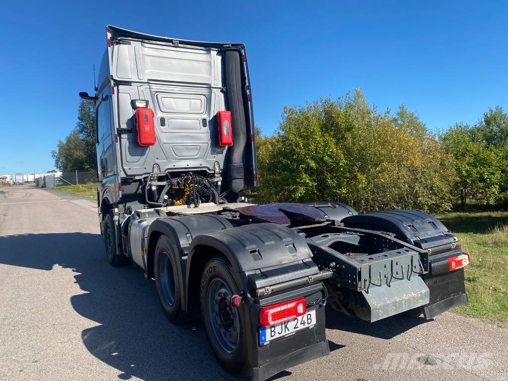 Mercedes-Benz Actros 2553 Sadulveokid
