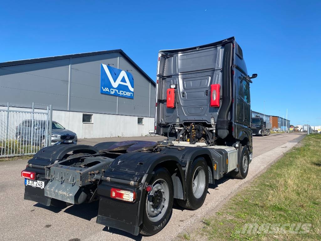Mercedes-Benz Actros 2553 Sadulveokid