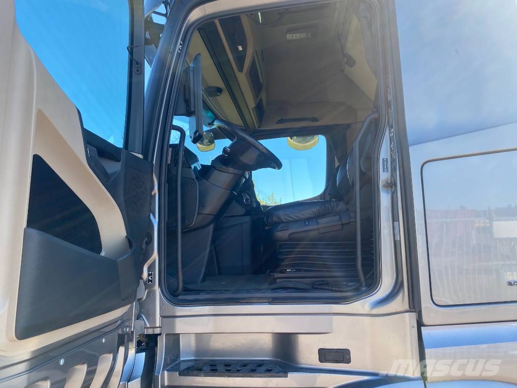Mercedes-Benz Actros 2553 Sadulveokid