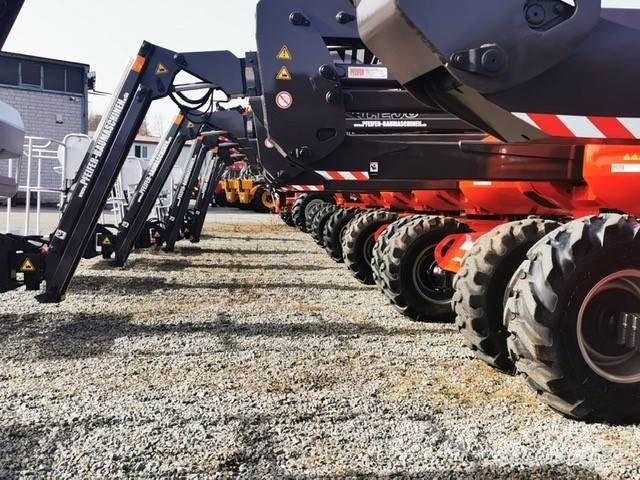 Manitou Manitou MANITOU 160 ATJ 4x4x4 - 16.5m / seitlich 9 Strēles pacēlāji