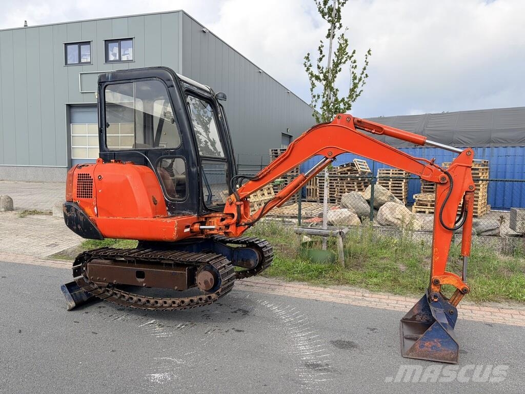 Hitachi ex 22 Minikaivukoneet < 7t