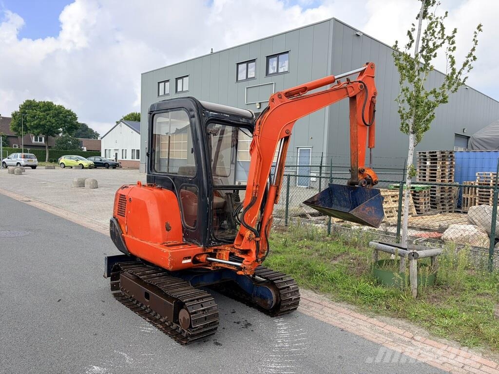 Hitachi ex 22 Minikaivukoneet < 7t