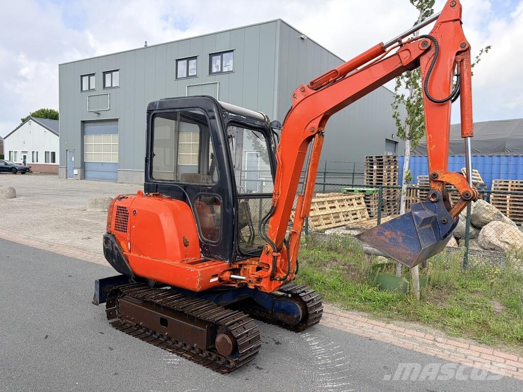 Hitachi ex 22 Minikaivukoneet < 7t