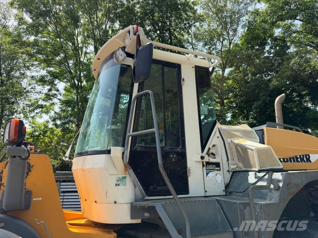 Liebherr L 544 Колесни товарачи