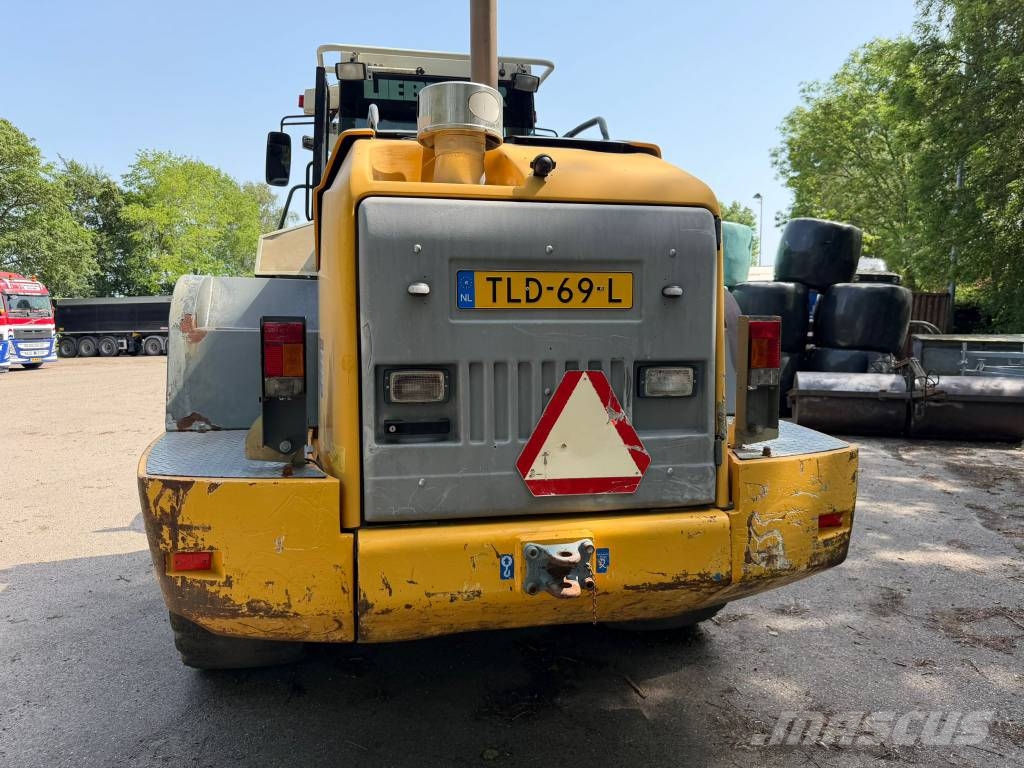 Liebherr L 544 Колесни товарачи