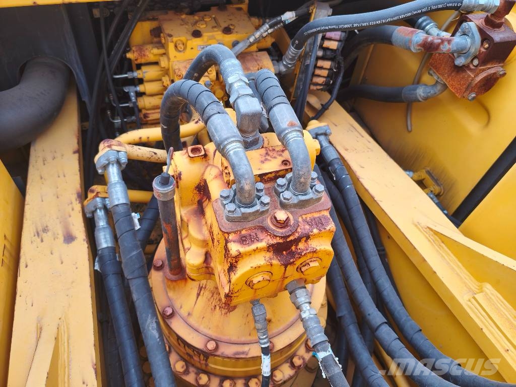 Komatsu PC 450-8 Vikšriniai ekskavatoriai