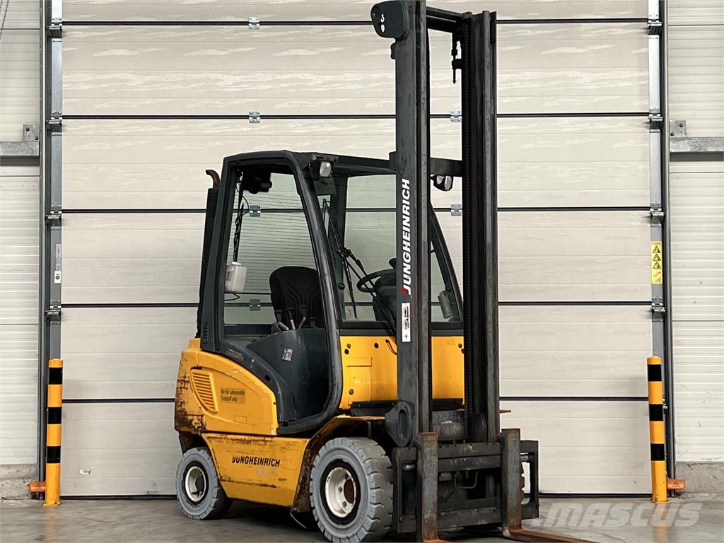 Jungheinrich DFG316s Diesel heftrucks
