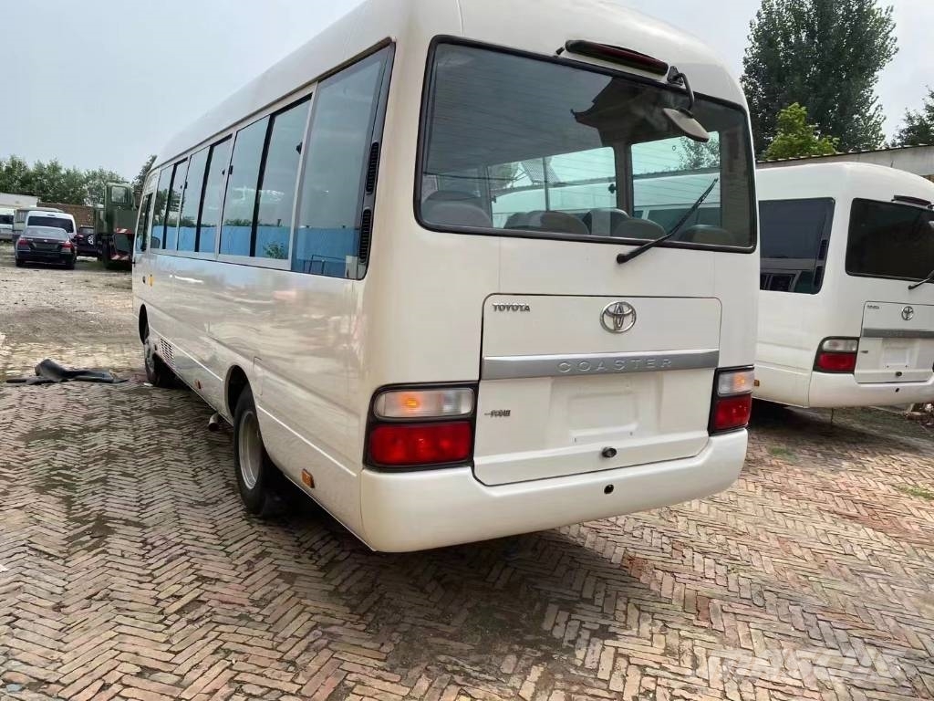 Toyota Coaster Bus 迷你巴士