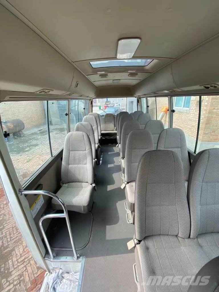 Toyota Coaster Bus 迷你巴士
