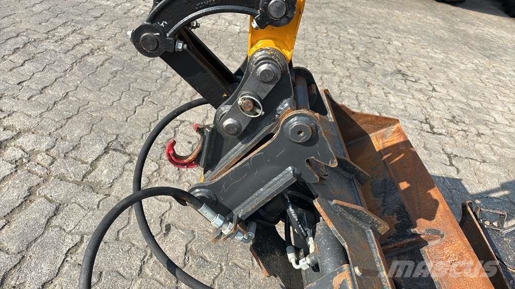 JCB 19C-1 Miniescavadeiras < 7t (Mini escavadeiras)