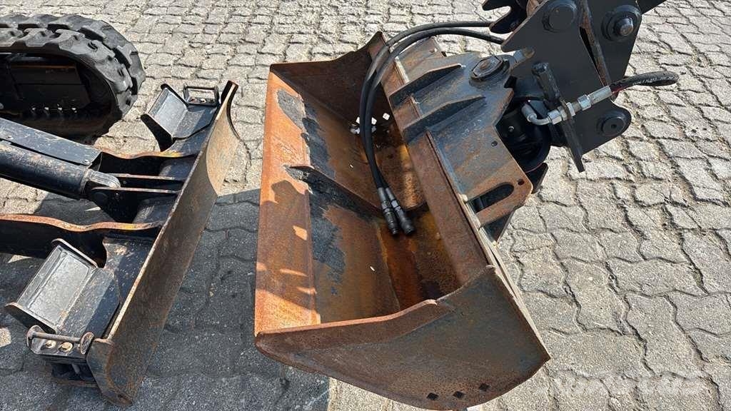 JCB 19C-1 Miniescavadeiras < 7t (Mini escavadeiras)