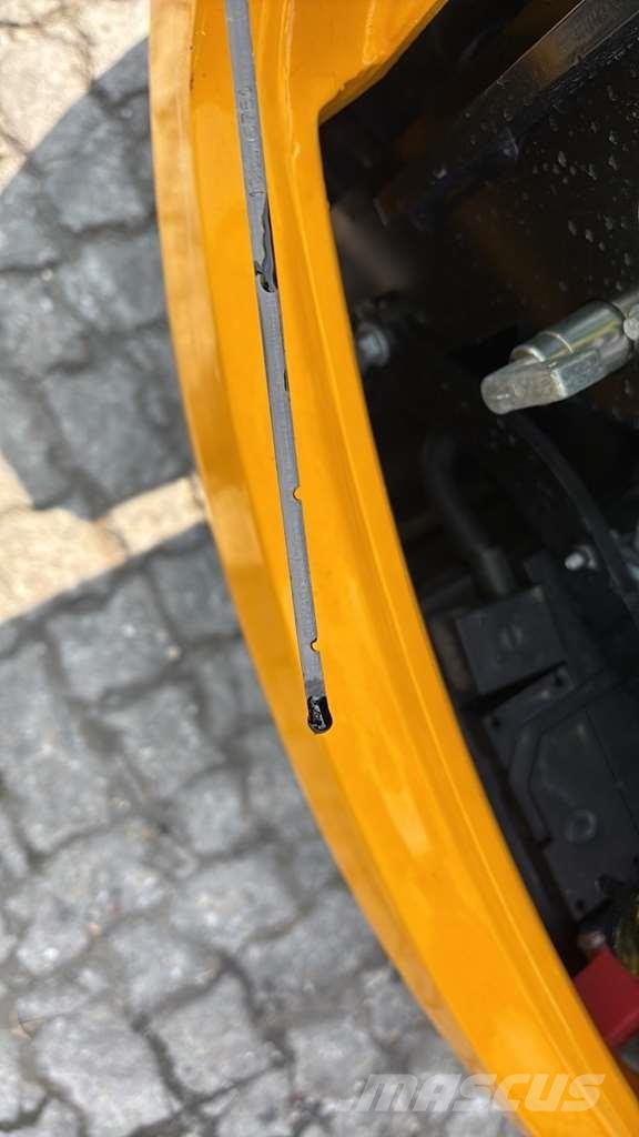 JCB 19C-1 Miniescavadeiras < 7t (Mini escavadeiras)