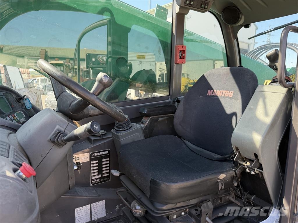 Manitou Iný model VIN 011 رافعة تلسكوبية