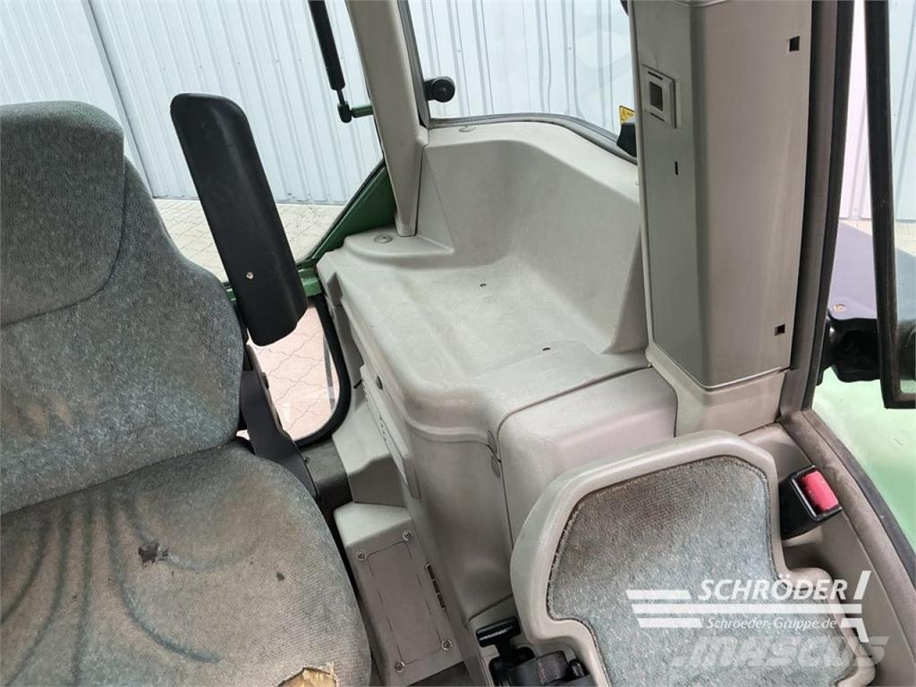Fendt 712 VARIO الجرارات