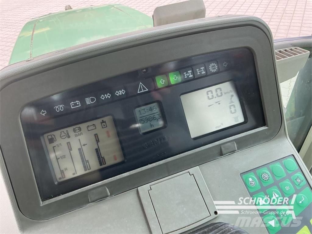 Fendt 712 VARIO الجرارات