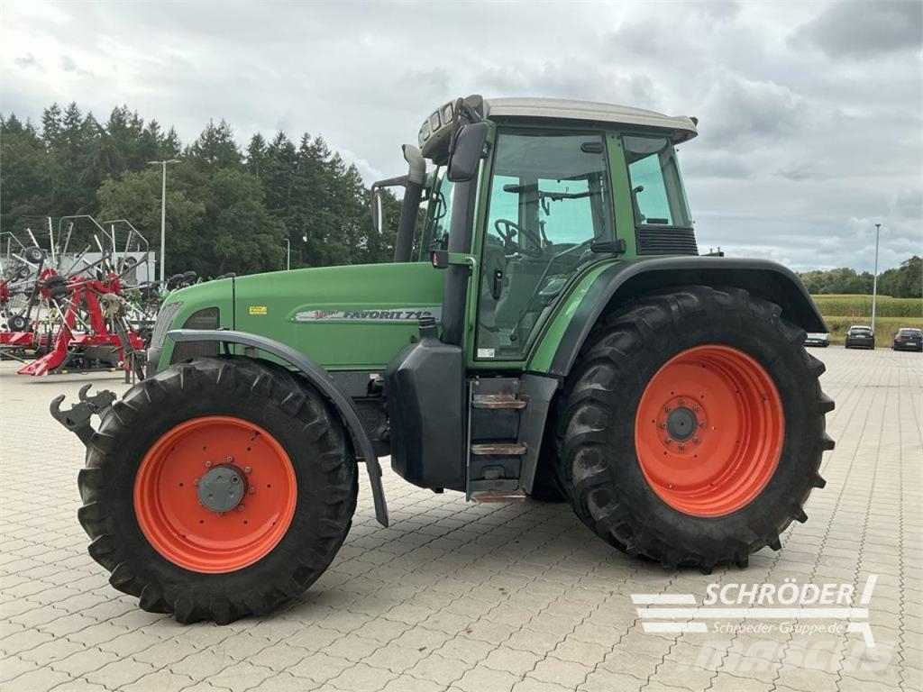 Fendt 712 VARIO الجرارات