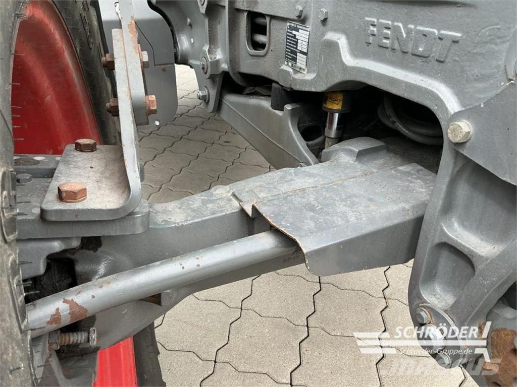Fendt 712 VARIO الجرارات
