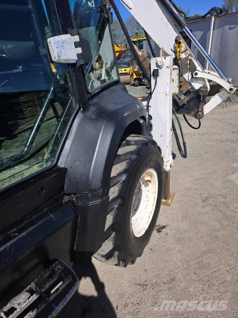 JCB 3 CX Backhoe loaders