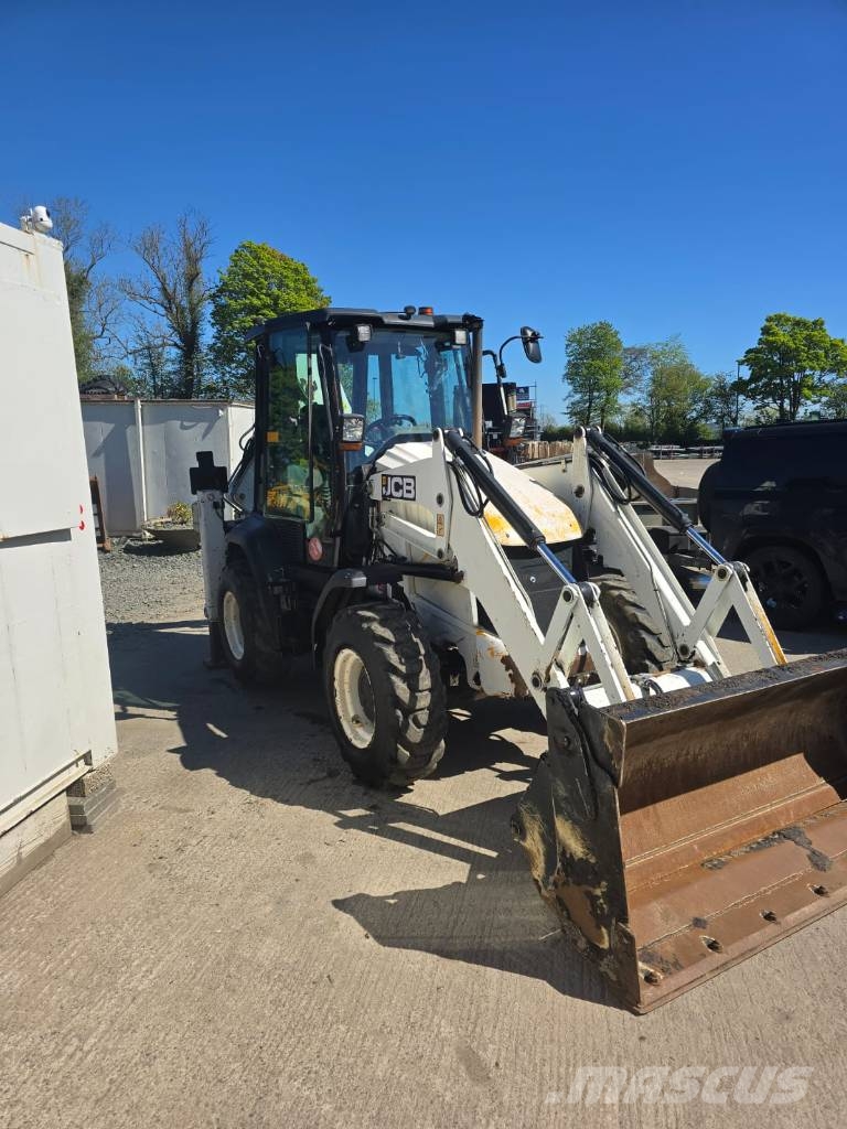 JCB 3 CX Backhoe loaders