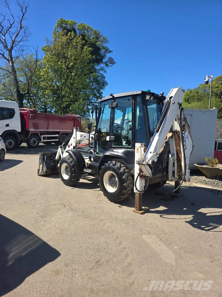 JCB 3 CX Backhoe loaders