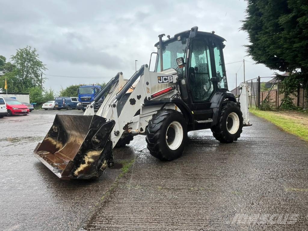 JCB 3 CX Backhoe loaders