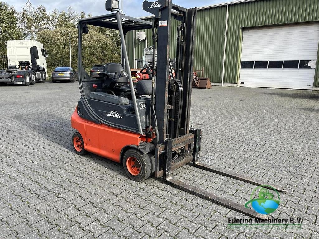 Linde E18-02 شاحنات ذات رافعات شوكية تعمل بالكهرباء