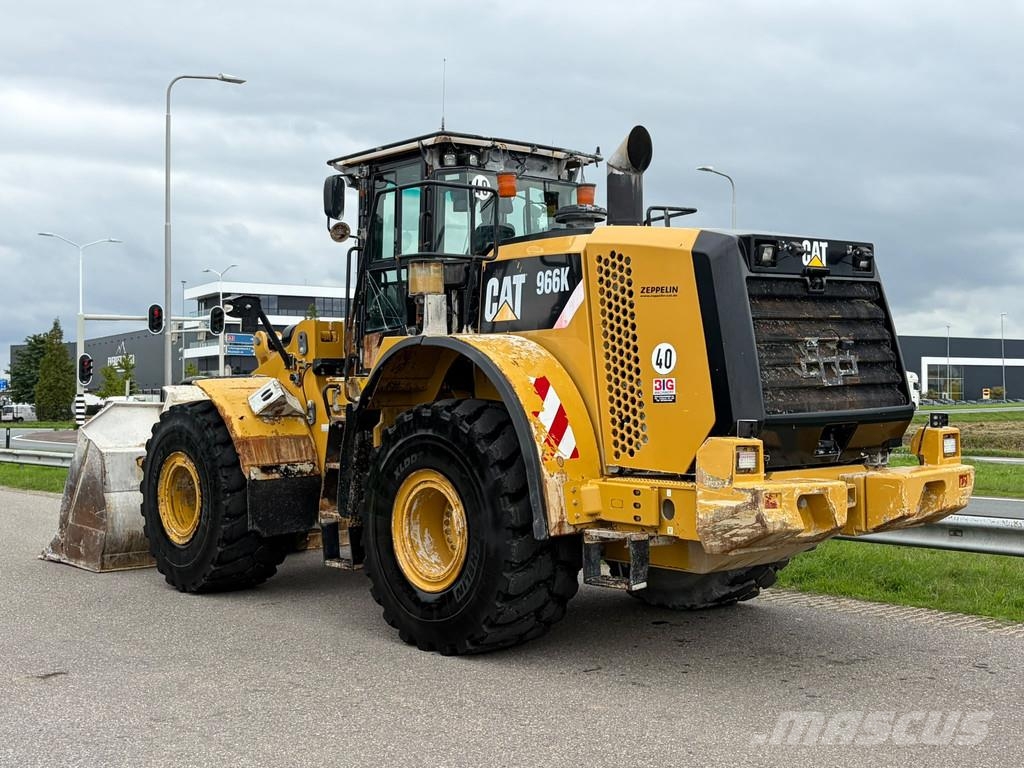 CAT 966K Kolesni nakladalci