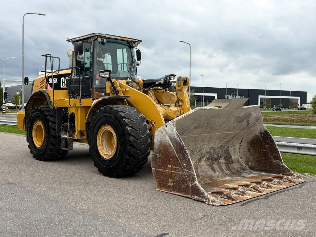 CAT 966K Kolesni nakladalci