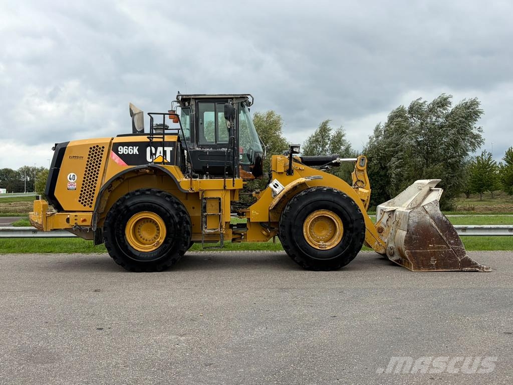 CAT 966K Kolesni nakladalci