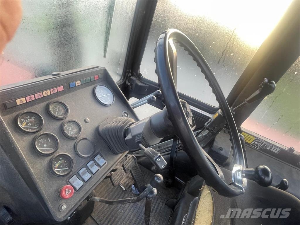 Belarus MTS 572 Tractoren